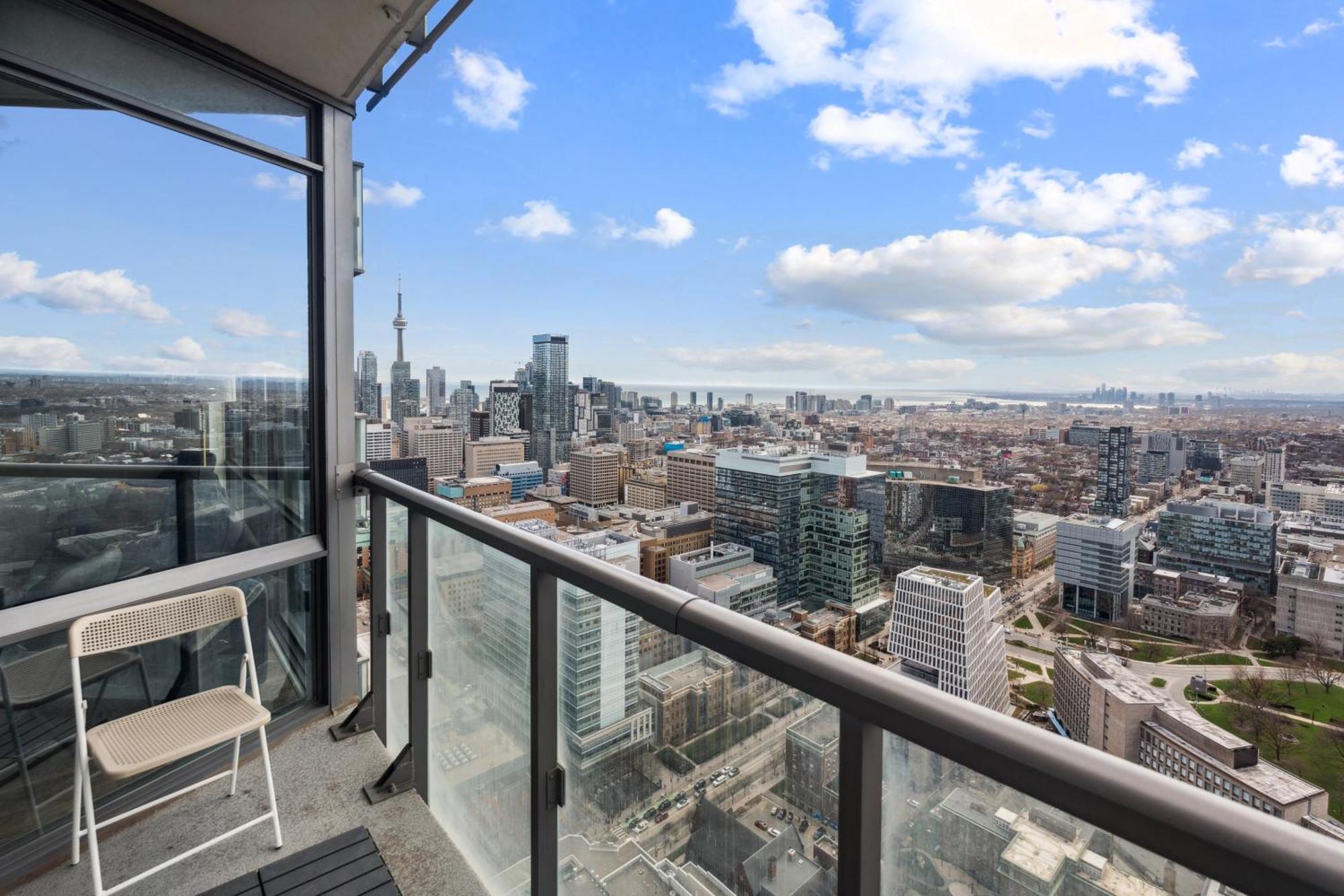 Globalstay. Burano Condos In Downtown Toronto Exterior foto
